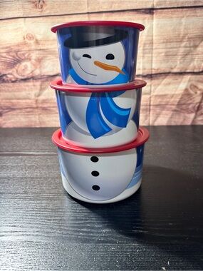Tupperware Christmas Santa Claus Stacking Snowman 3 Piece One Touch Canister Set